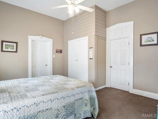 1031 S Charles Street, Belleville, IL 62220
