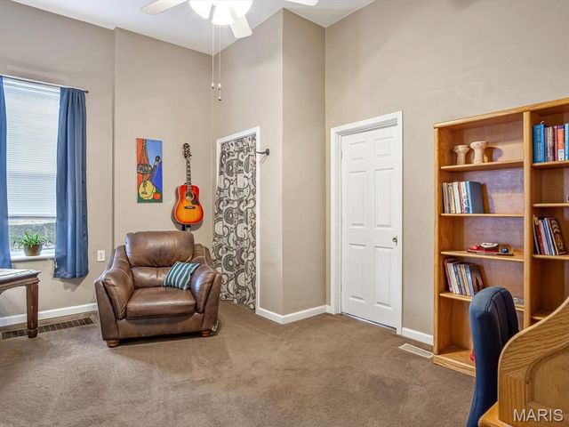 1031 S Charles Street, Belleville, IL 62220