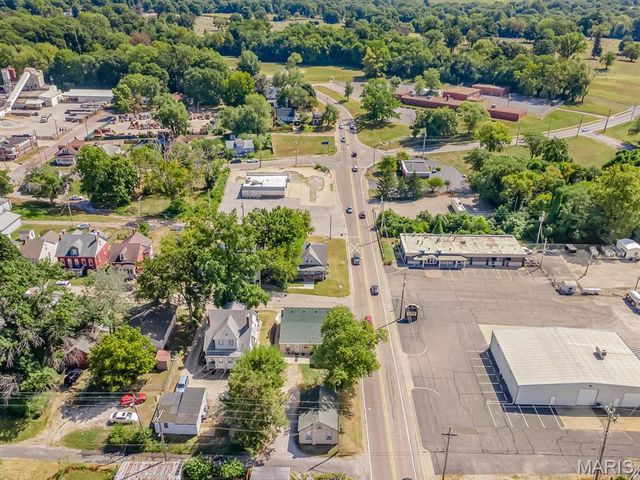 1031 S Charles Street, Belleville, IL 62220