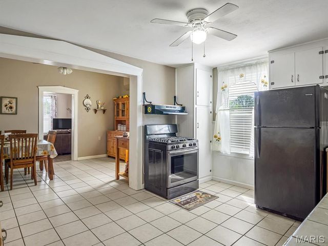 1031 S Charles Street, Belleville, IL 62220