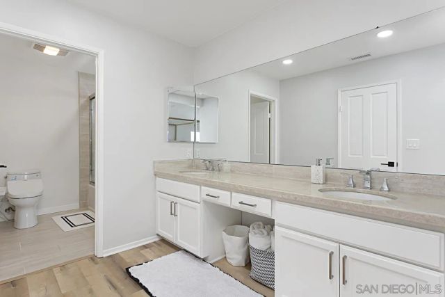 522 4TH STREET A, Encinitas, CA 92024