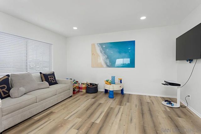 522 4TH STREET A, Encinitas, CA 92024