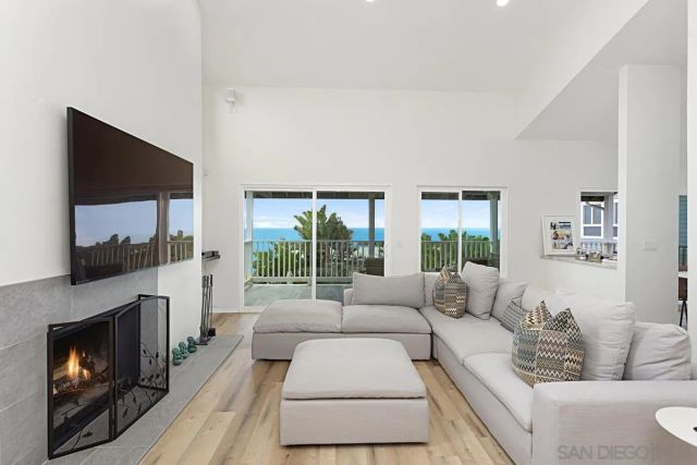 522 4TH STREET A, Encinitas, CA 92024