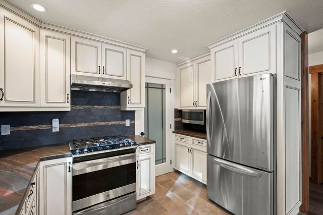 960 Ward Creek Blvd, Tahoe City, CA 96145