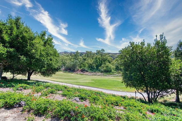 12 Dornoch Way, Coto De Caza, CA 92679