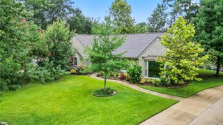 10159 Hazelhurst Drive, Houston, TX 77043