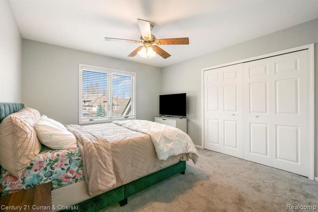 18489 Fox Hollow Court, Northville, MI 48168