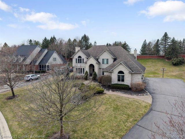 18489 Fox Hollow Court, Northville, MI 48168
