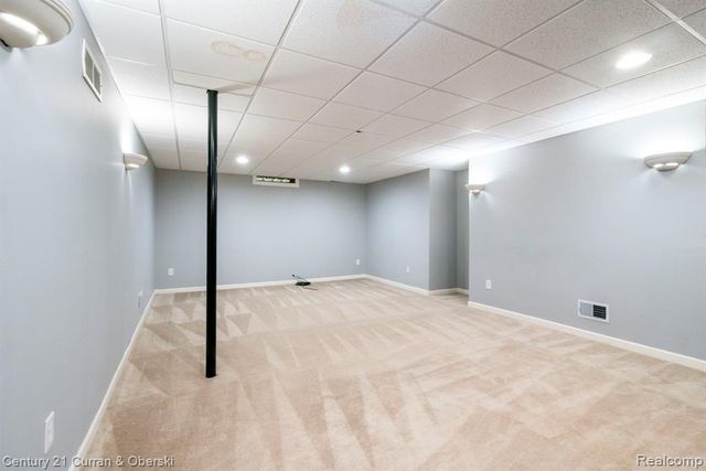 18489 Fox Hollow Court, Northville, MI 48168