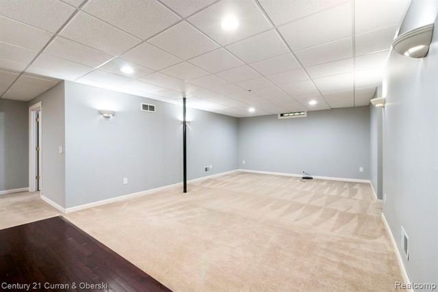 18489 Fox Hollow Court, Northville, MI 48168