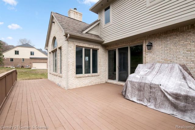 18489 Fox Hollow Court, Northville, MI 48168