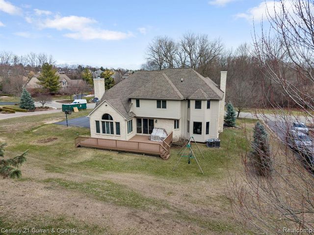 18489 Fox Hollow Court, Northville, MI 48168