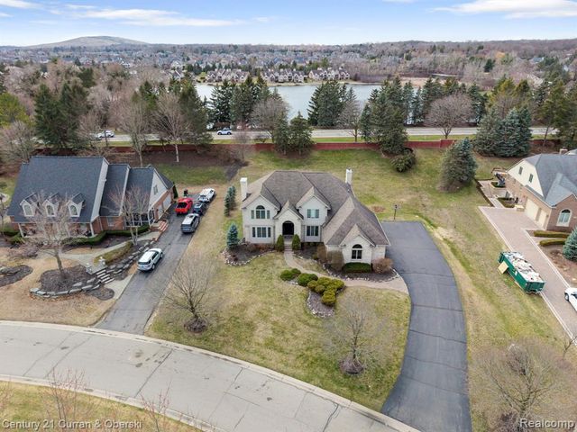 18489 Fox Hollow Court, Northville, MI 48168