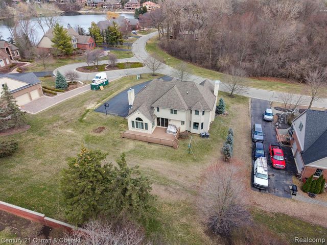 18489 Fox Hollow Court, Northville, MI 48168