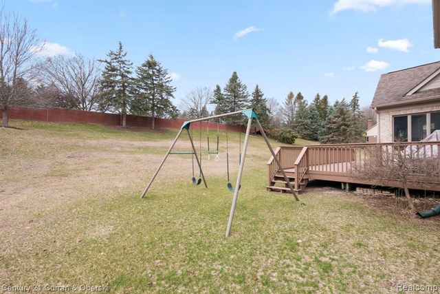 18489 Fox Hollow Court, Northville, MI 48168