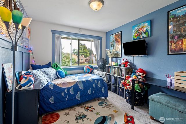 1105 N Newton Street, Tacoma, WA 98406