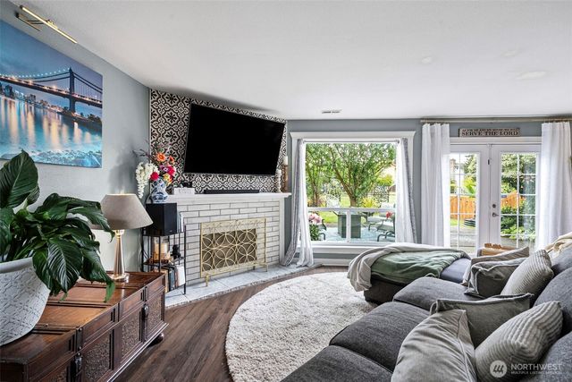 1105 N Newton Street, Tacoma, WA 98406