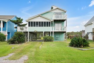 3518 E Pelican Drive, Oak Island, NC 28465