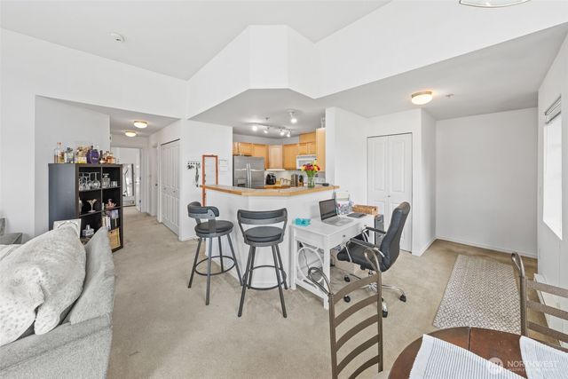 6134 Hazel Loop SE #B17, Auburn, WA 98092