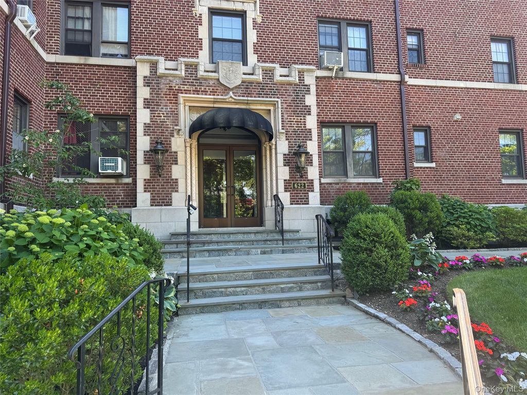 622 Pelhamdale Avenue 36, Pelham, NY 10803