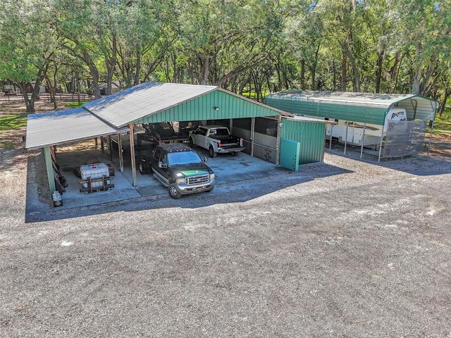 3325 S HWY 314A, Ocklawaha, FL 32179