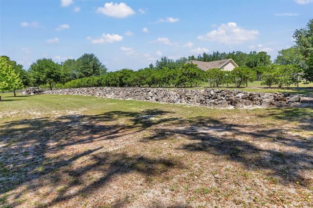 3325 S HWY 314A, Ocklawaha, FL 32179