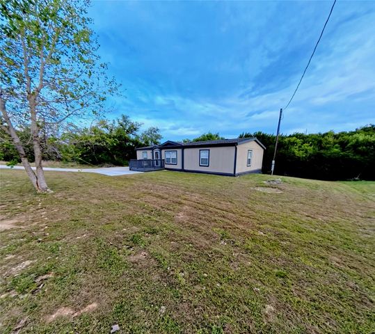 1315 Phoenix Court, Granbury, TX 76048