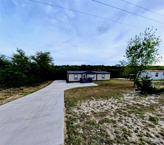 1315 Phoenix Court, Granbury, TX 76048