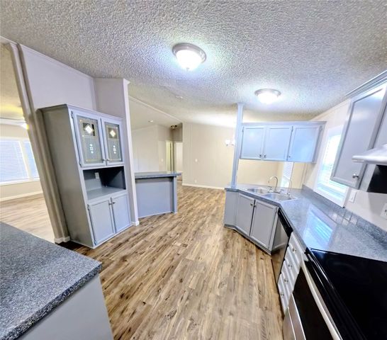 1315 Phoenix Court, Granbury, TX 76048