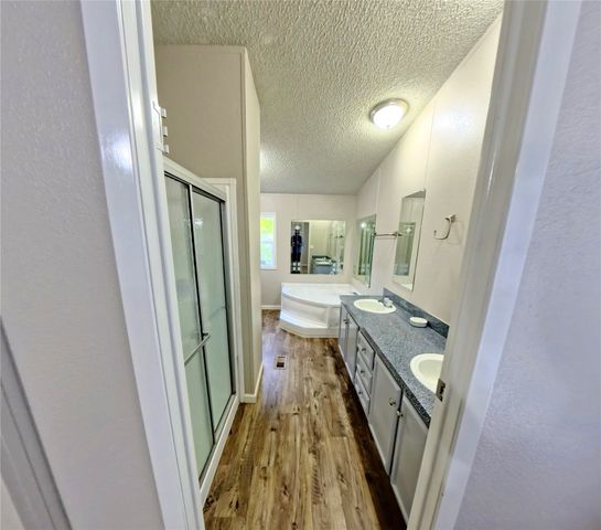 1315 Phoenix Court, Granbury, TX 76048