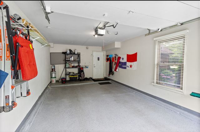 5051 Woodlake Drive, Loves Park, IL 61111