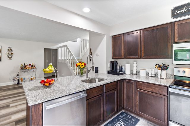 5051 Woodlake Drive, Loves Park, IL 61111