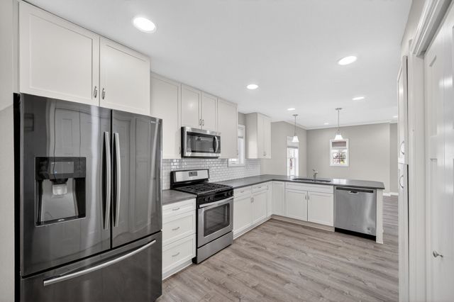 630 N 1st Street, Carlisle, IA 50047