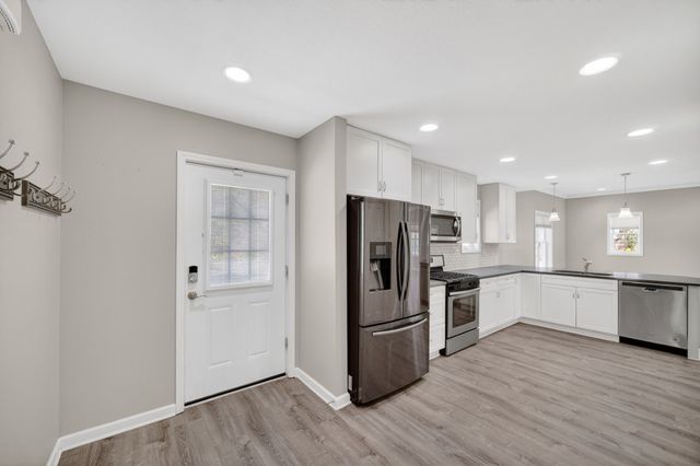 630 N 1st Street, Carlisle, IA 50047