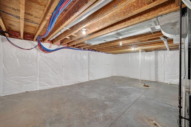 630 N 1st Street, Carlisle, IA 50047