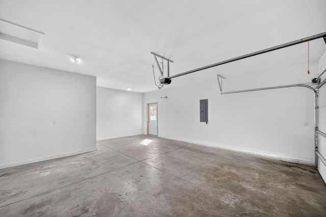 630 N 1st Street, Carlisle, IA 50047