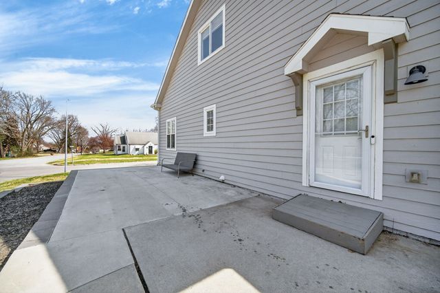 630 N 1st Street, Carlisle, IA 50047