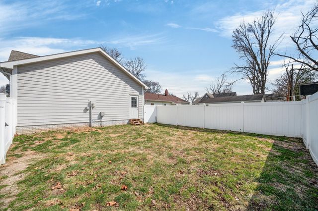 630 N 1st Street, Carlisle, IA 50047