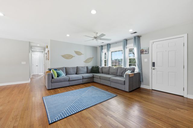 376 Hoff Avenue, Charleston, SC 29407