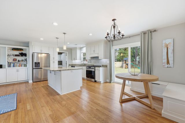 376 Hoff Avenue, Charleston, SC 29407