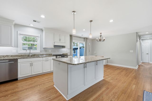 376 Hoff Avenue, Charleston, SC 29407