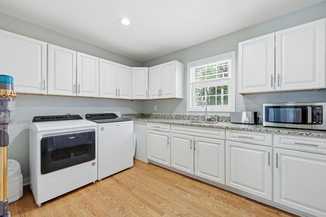 376 Hoff Avenue, Charleston, SC 29407