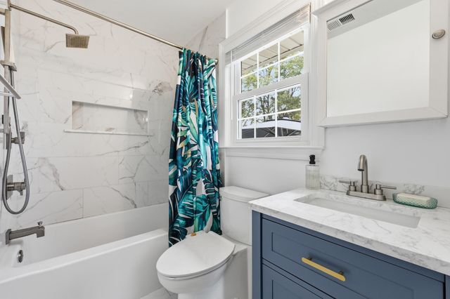 376 Hoff Avenue, Charleston, SC 29407