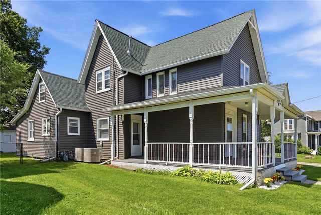815 5th Avenue, Marion, IA 52302