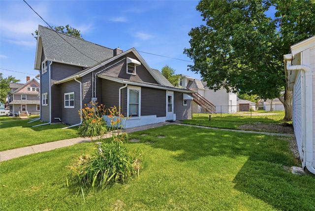 815 5th Avenue, Marion, IA 52302