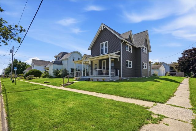 815 5th Avenue, Marion, IA 52302