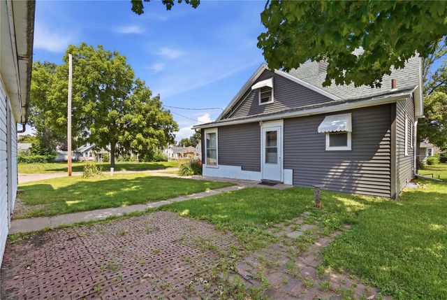 815 5th Avenue, Marion, IA 52302