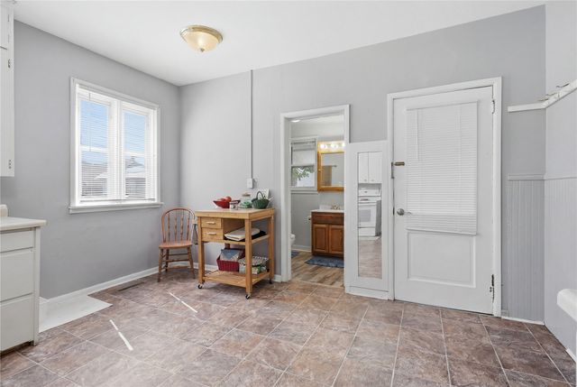 815 5th Avenue, Marion, IA 52302