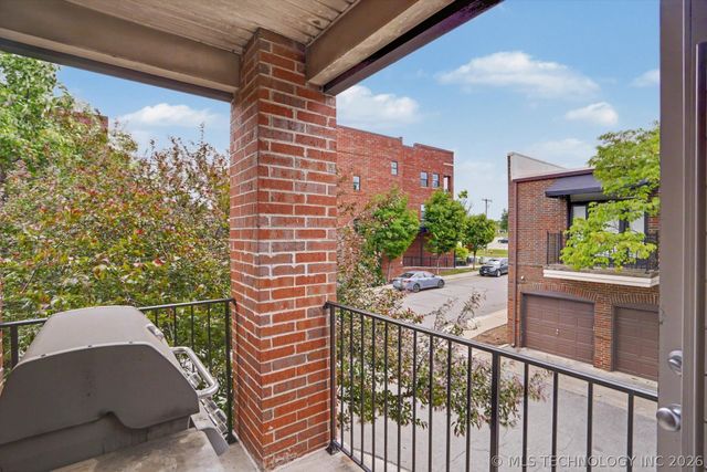 726 S Owasso Avenue B, Tulsa, OK 74120