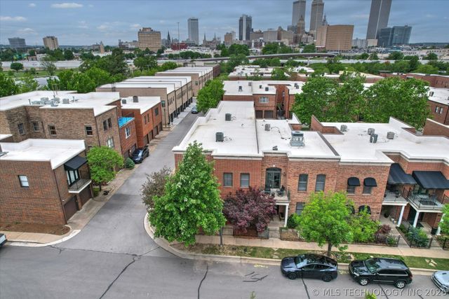 726 S Owasso Avenue B, Tulsa, OK 74120